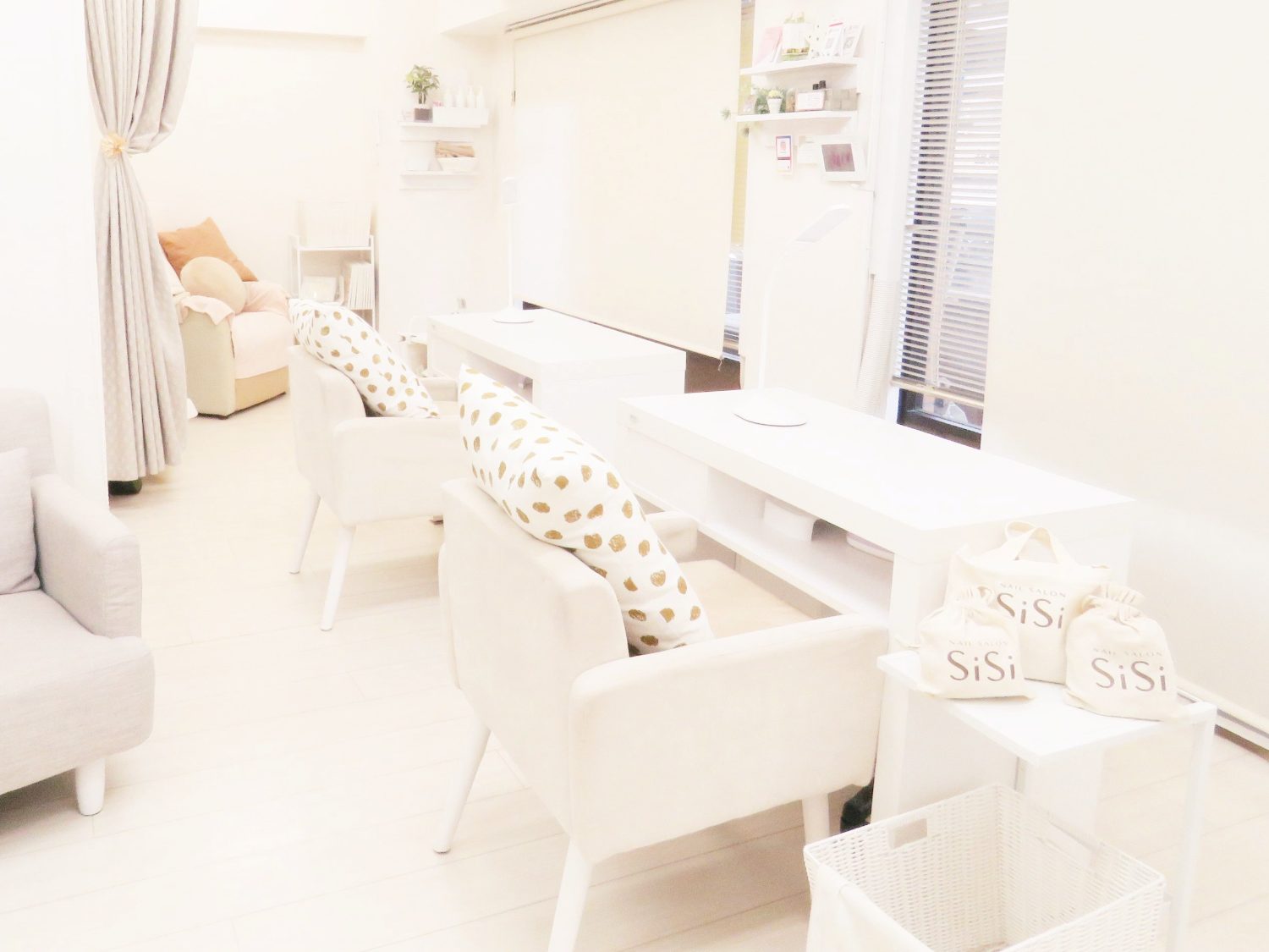 Nailsalon SiSi 店内